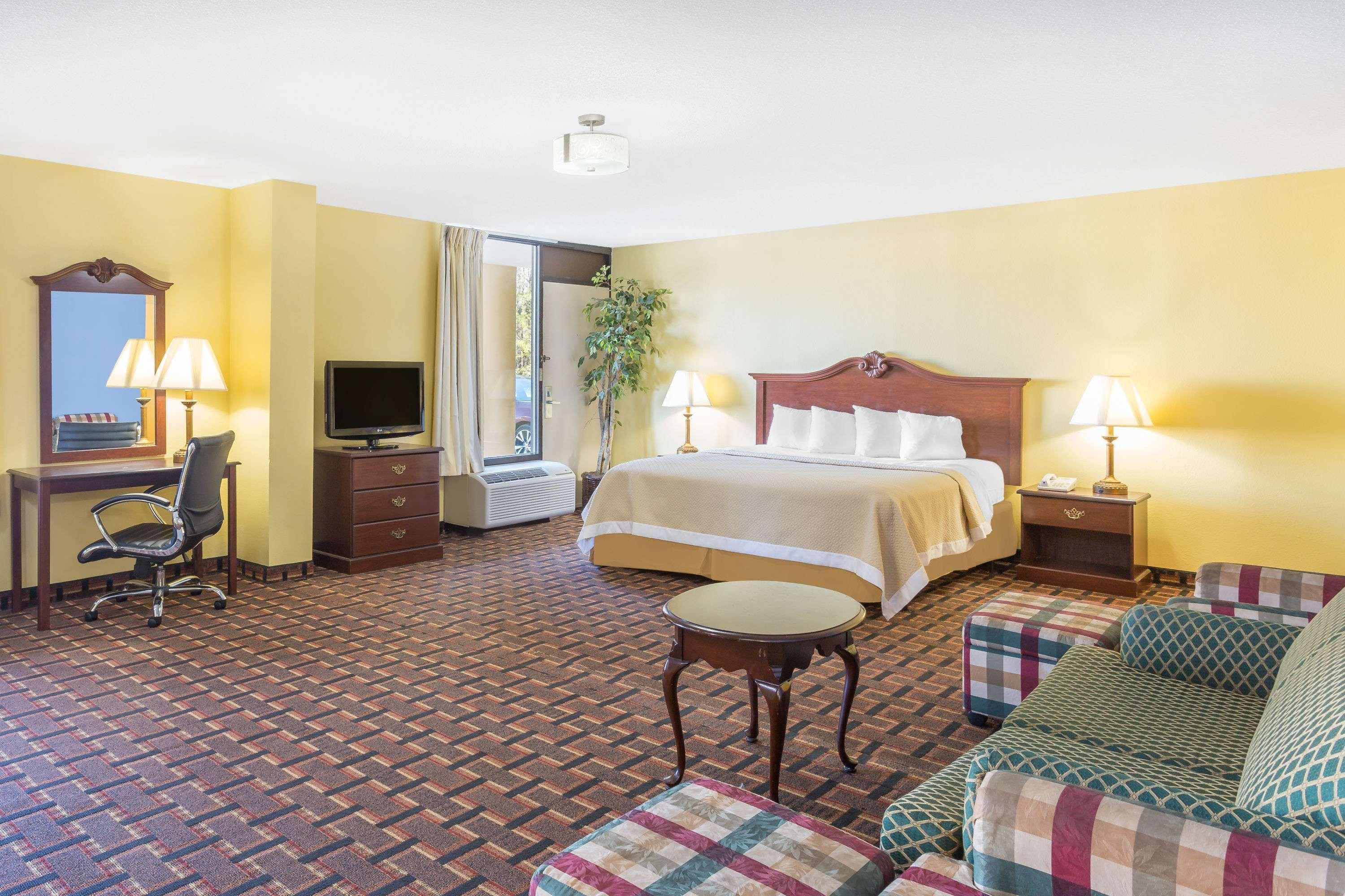 Days Inn By Wyndham Mocksville Buitenkant foto